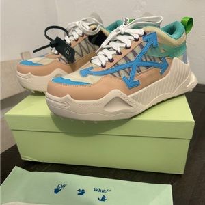 Various trainers & sneakers various sizes and designs